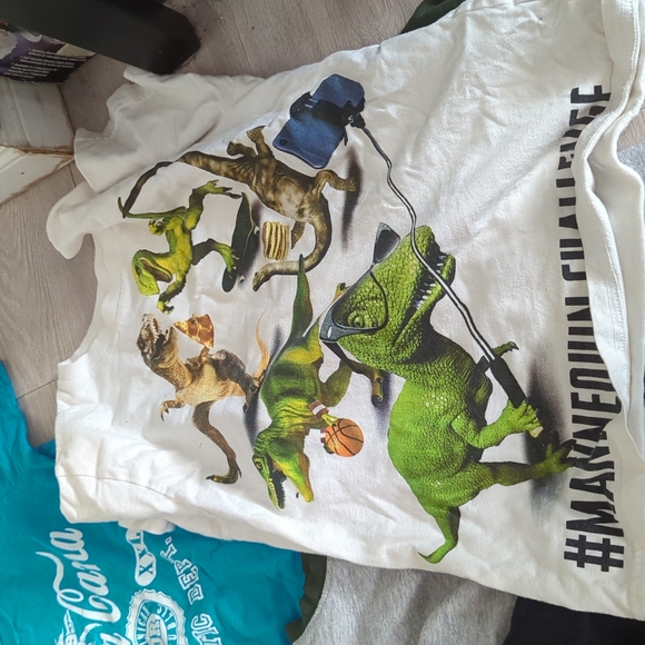 Boys bundle of long and short sleeve shirts - Picture 4 of 6